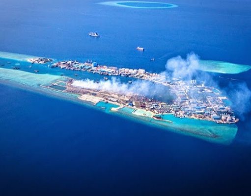 Un safari boat per gli atolli delle Maldive