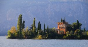 isola lago di garda